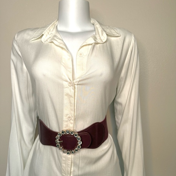 Burgundy PU leather circle buckle rhinestone details elastic waistband belt - Picture 3 of 8